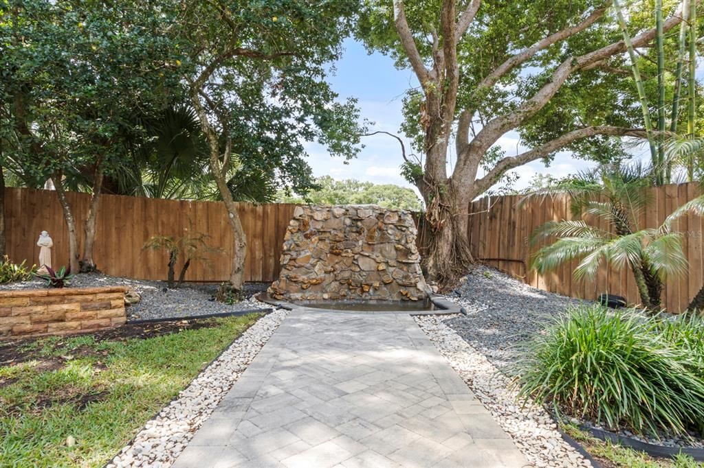 En Venta: $999,999 (3 camas, 3 baños, 3049 Pies cuadrados)