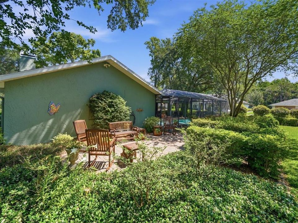 Activo con contrato: $725,000 (5 camas, 3 baños, 2887 Pies cuadrados)