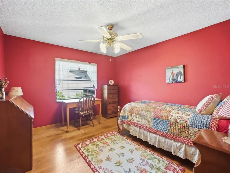Activo con contrato: $725,000 (5 camas, 3 baños, 2887 Pies cuadrados)