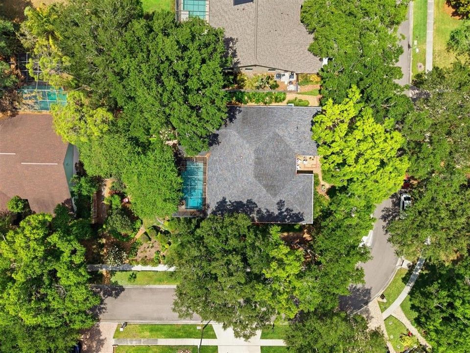 Activo con contrato: $725,000 (5 camas, 3 baños, 2887 Pies cuadrados)