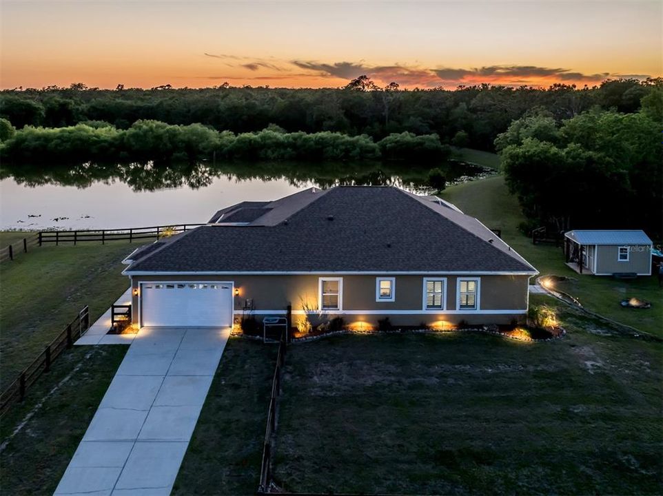 En Venta: $759,000 (3 camas, 3 baños, 2224 Pies cuadrados)