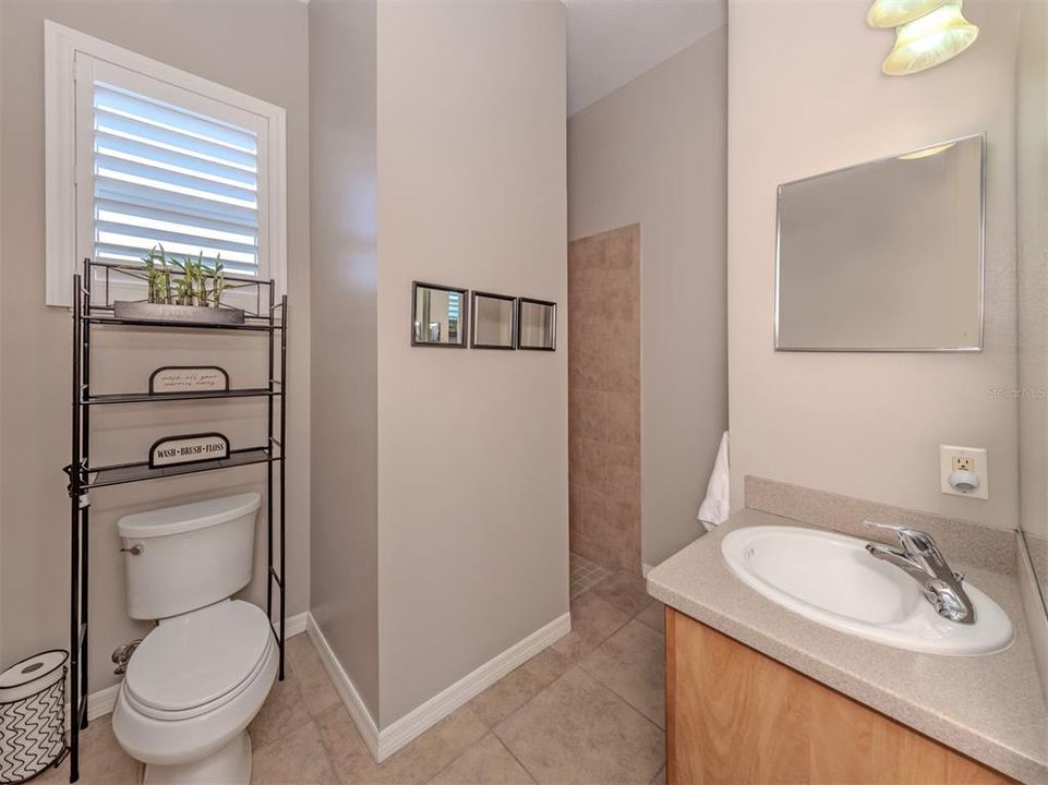 En Venta: $759,000 (3 camas, 3 baños, 2224 Pies cuadrados)