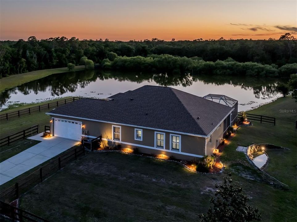 En Venta: $759,000 (3 camas, 3 baños, 2224 Pies cuadrados)