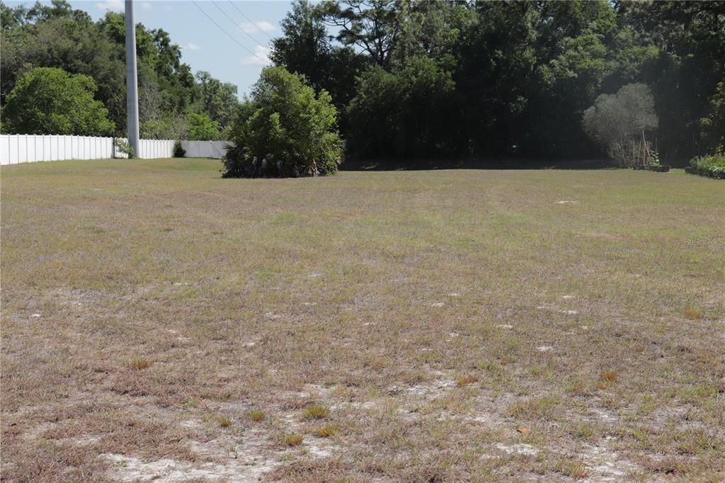 待售: $79,900 (1.20 acres)