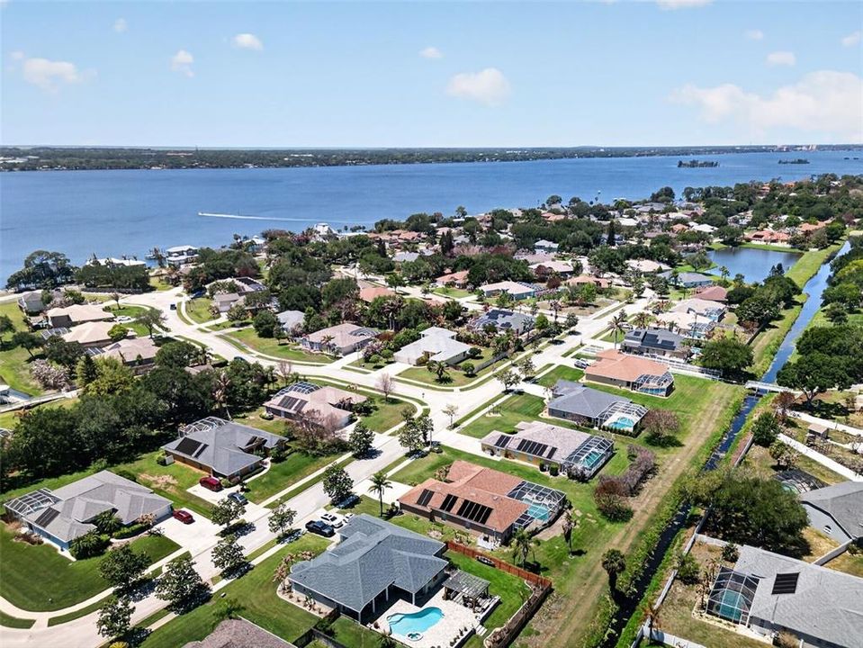 For Sale: $774,900 (5 beds, 4 baths, 3452 Square Feet)