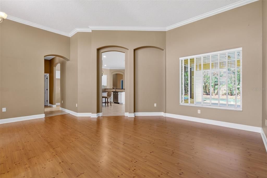 For Sale: $774,900 (5 beds, 4 baths, 3452 Square Feet)