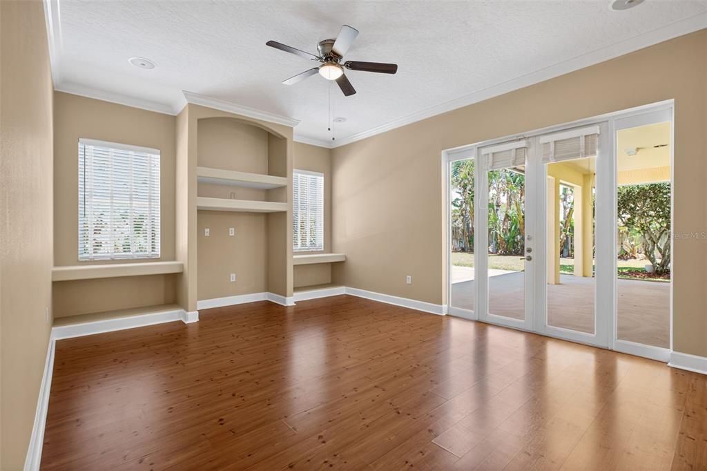 For Sale: $774,900 (5 beds, 4 baths, 3452 Square Feet)