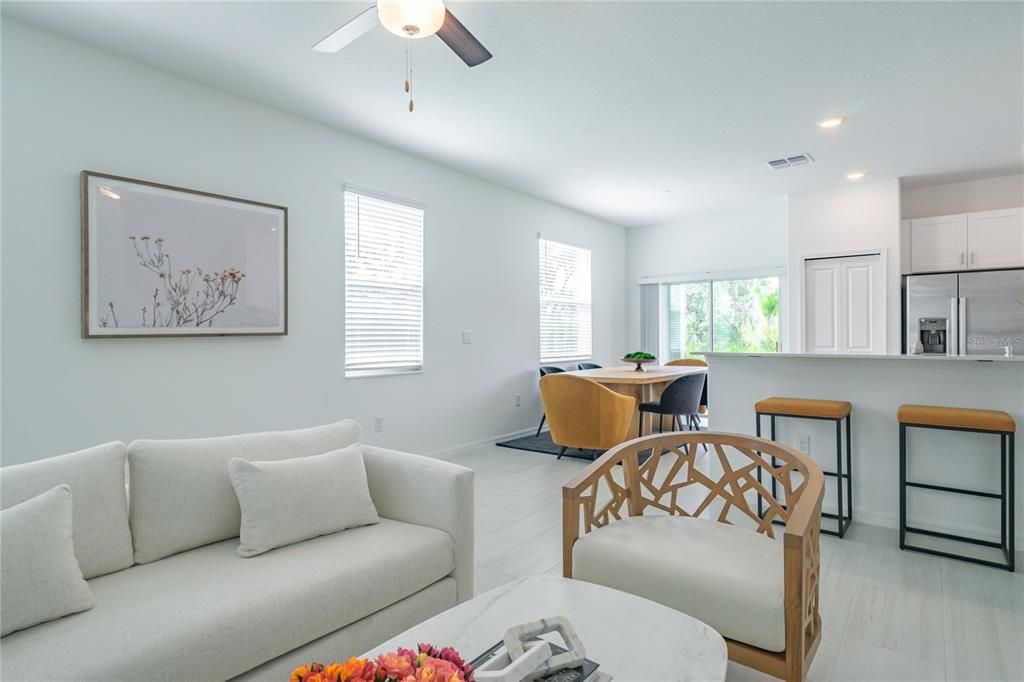 For Rent: $1,956 (2 beds, 2 baths, 1578 Square Feet)