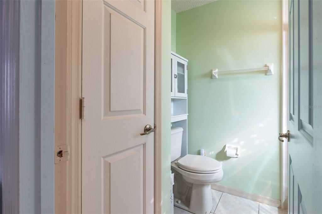 Active With Contract: $289,900 (3 beds, 2 baths, 1885 Square Feet)