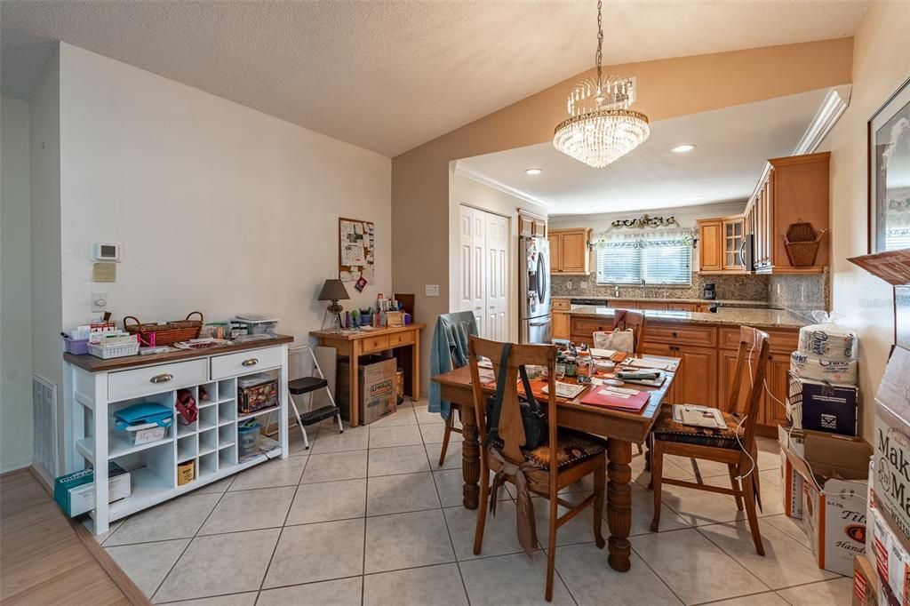 Active With Contract: $289,900 (3 beds, 2 baths, 1885 Square Feet)
