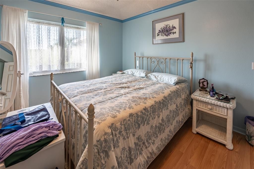 Active With Contract: $289,900 (3 beds, 2 baths, 1885 Square Feet)