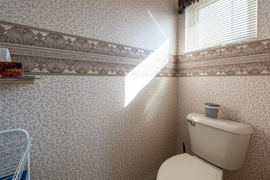 Active With Contract: $289,900 (3 beds, 2 baths, 1885 Square Feet)