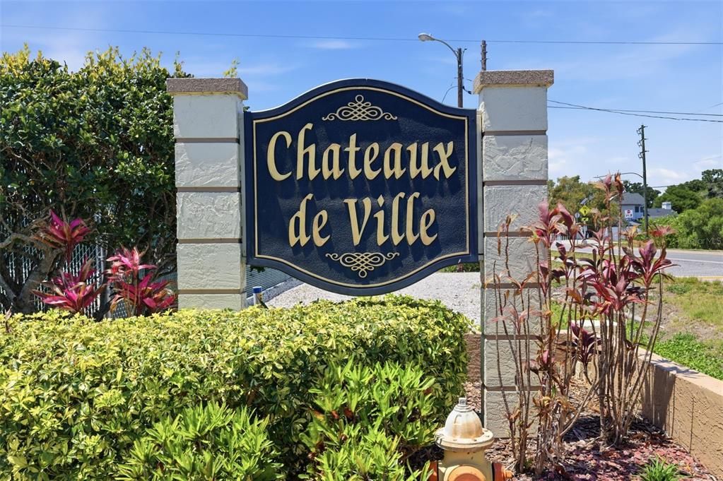 Active With Contract: $279,900 (2 beds, 2 baths, 1124 Square Feet)