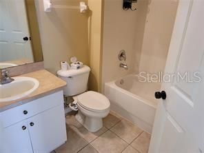 For Rent: $2,650 (4 beds, 2 baths, 1922 Square Feet)