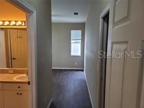 For Rent: $2,650 (4 beds, 2 baths, 1922 Square Feet)