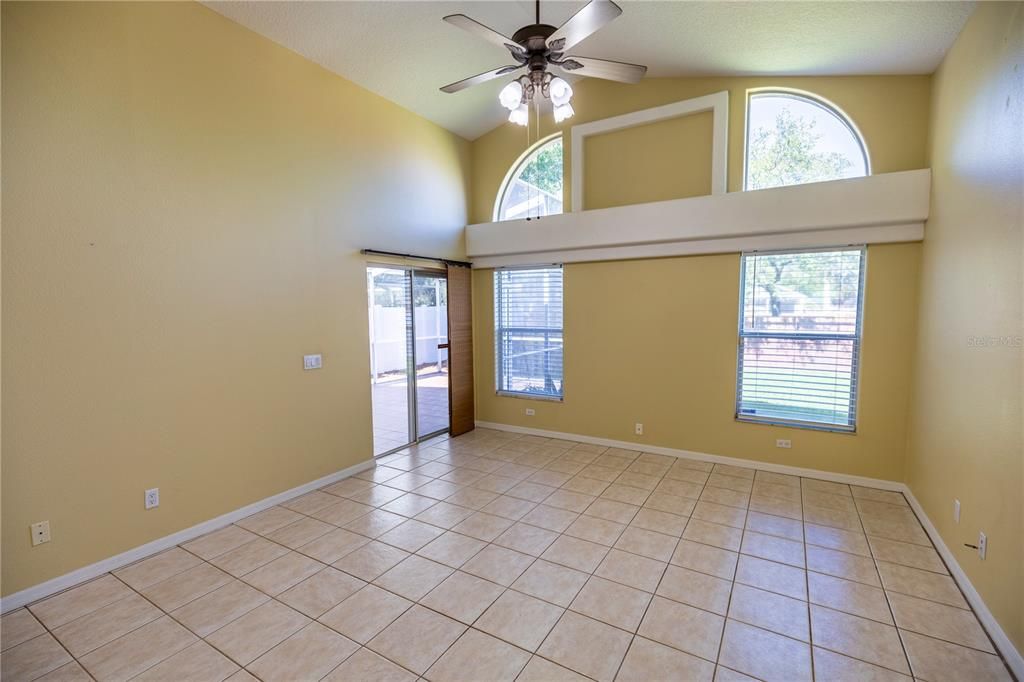 Active With Contract: $344,900 (3 beds, 2 baths, 1682 Square Feet)