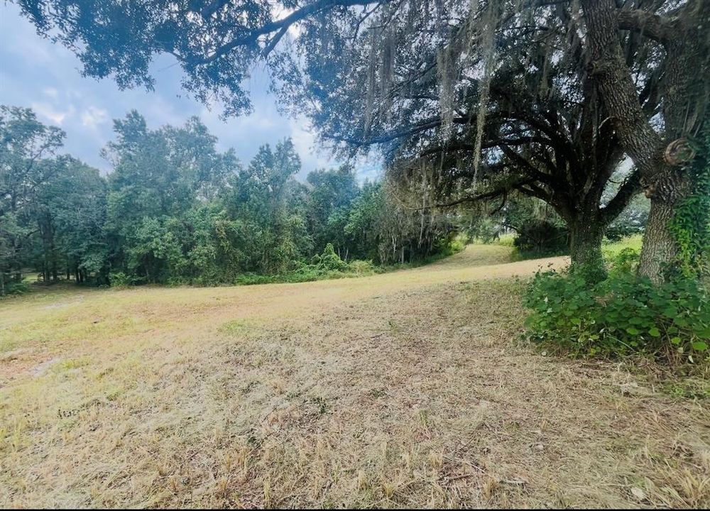 На продажу: $600,000 (10.02 acres)