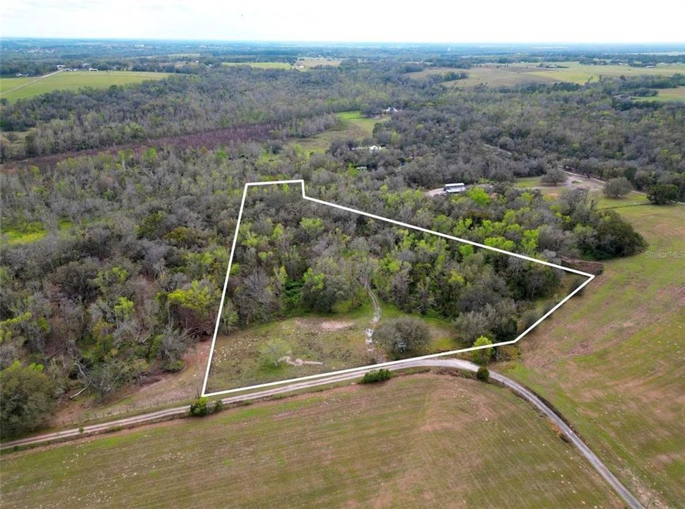 На продажу: $600,000 (10.02 acres)