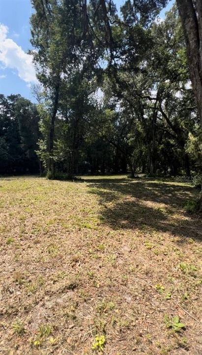 На продажу: $600,000 (10.02 acres)