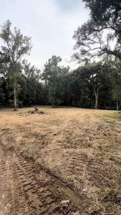 На продажу: $600,000 (10.02 acres)
