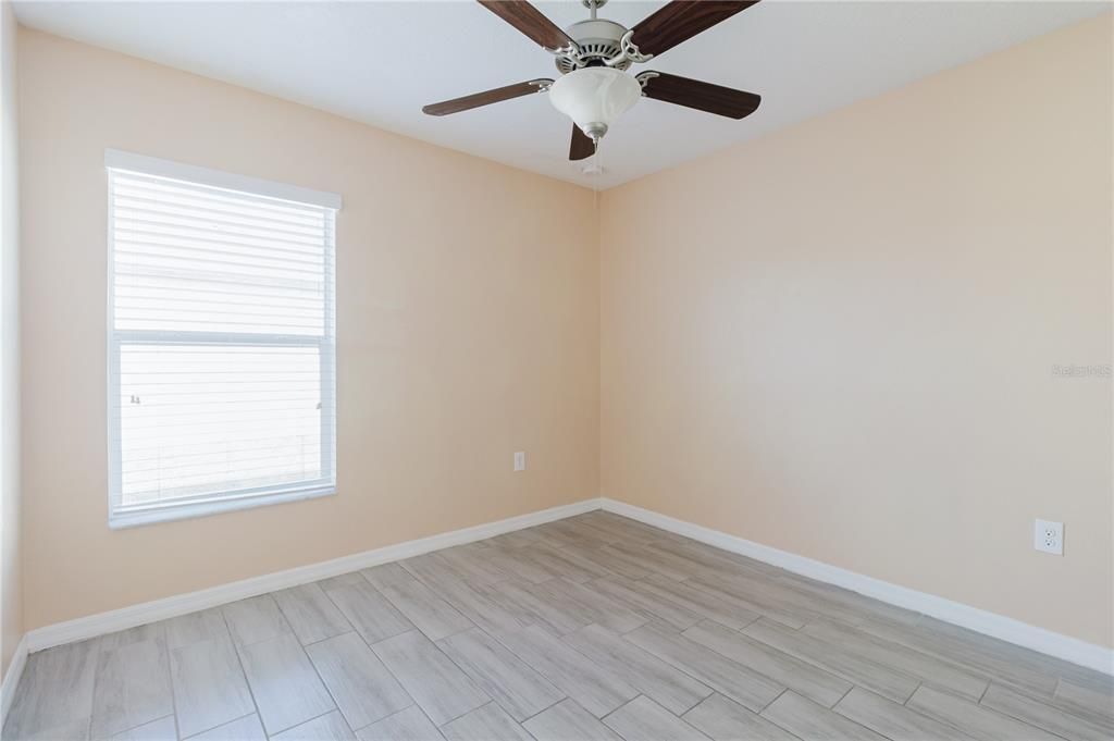 For Rent: $2,950 (4 beds, 2 baths, 1897 Square Feet)