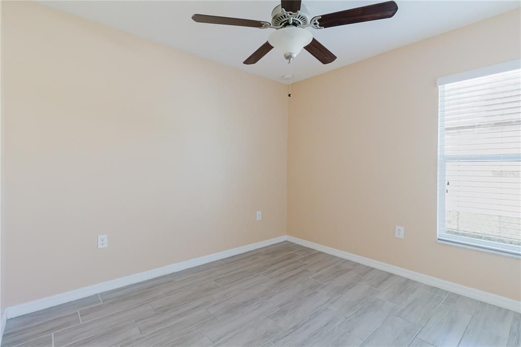 For Rent: $2,950 (4 beds, 2 baths, 1897 Square Feet)