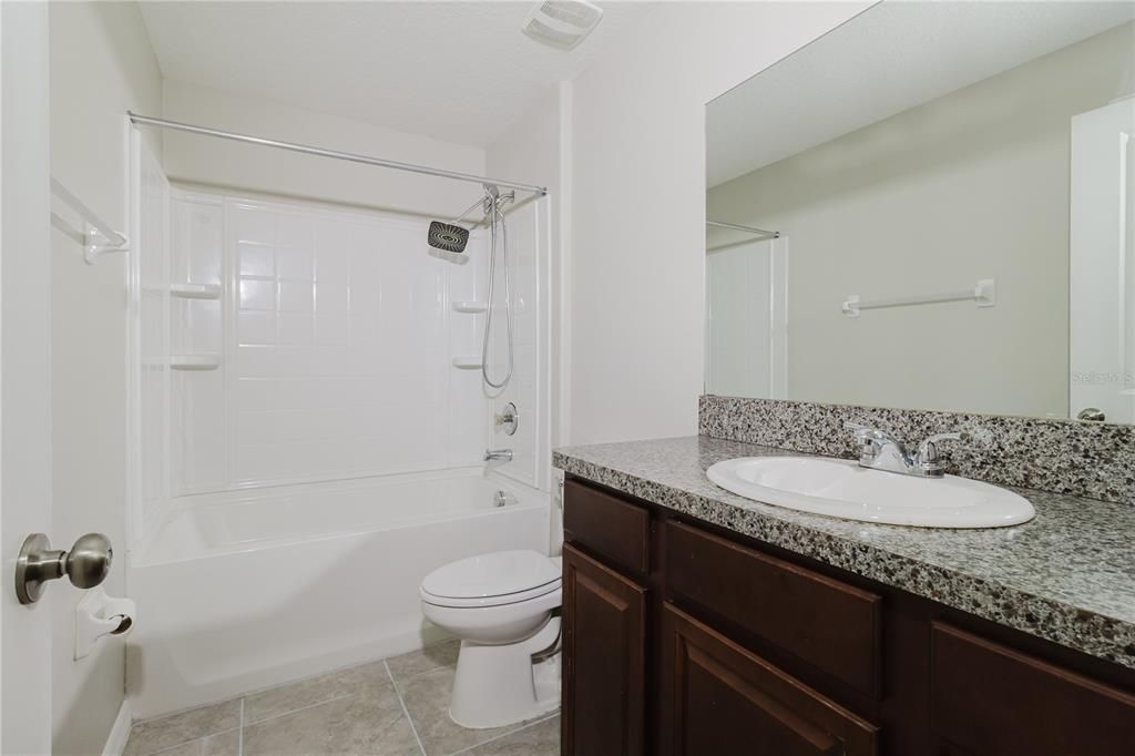 For Rent: $2,950 (4 beds, 2 baths, 1897 Square Feet)