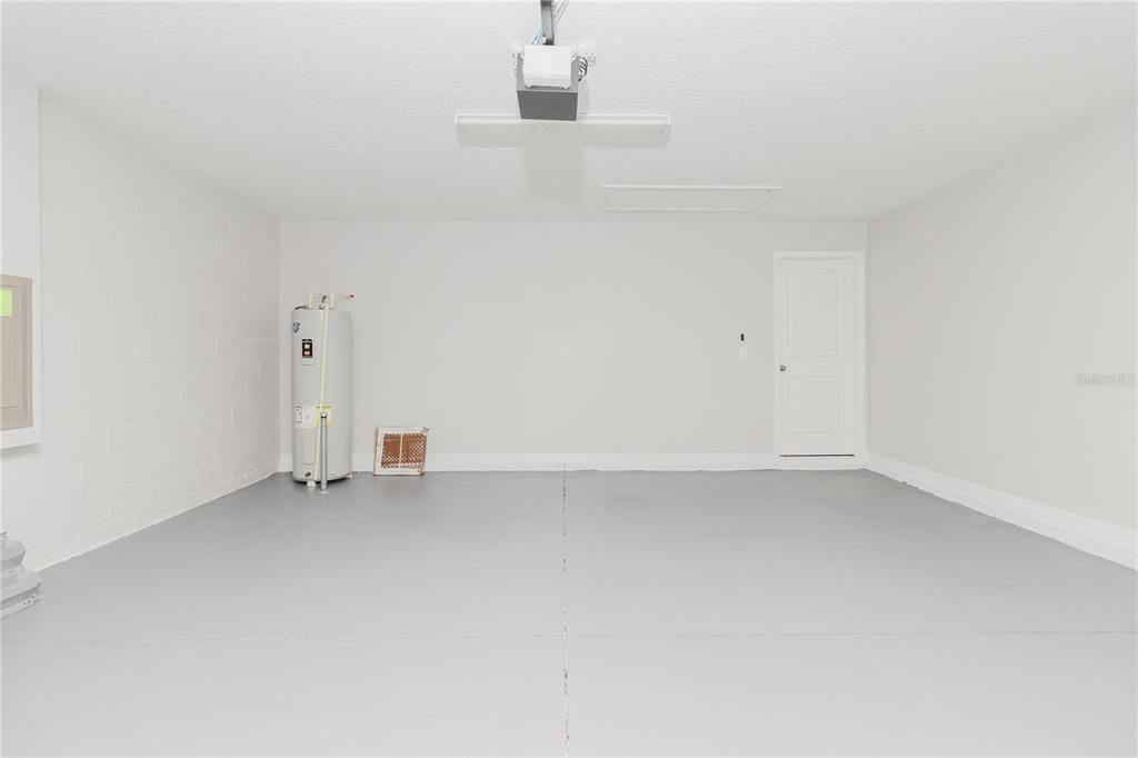 For Rent: $2,950 (4 beds, 2 baths, 1897 Square Feet)