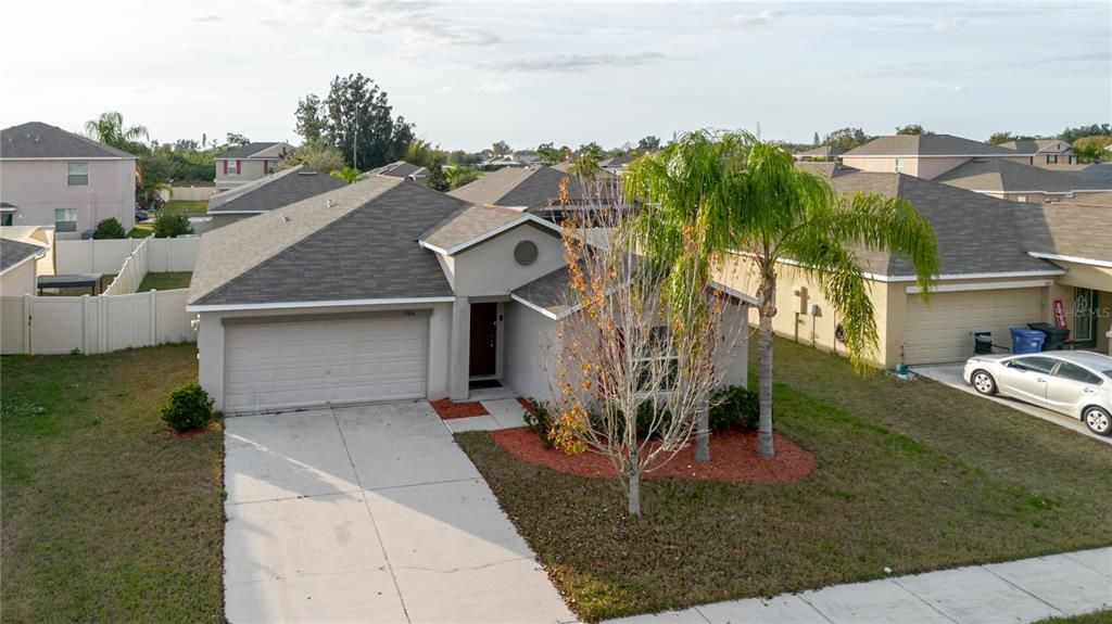 For Rent: $2,950 (4 beds, 2 baths, 1897 Square Feet)