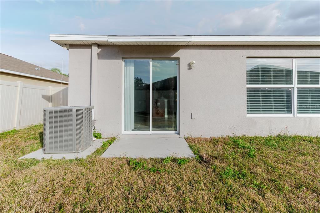 For Rent: $2,950 (4 beds, 2 baths, 1897 Square Feet)