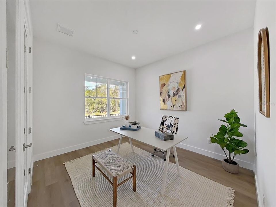 En Venta: $705,000 (3 camas, 3 baños, 2607 Pies cuadrados)