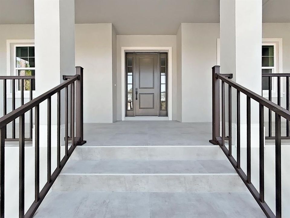 En Venta: $705,000 (3 camas, 3 baños, 2607 Pies cuadrados)