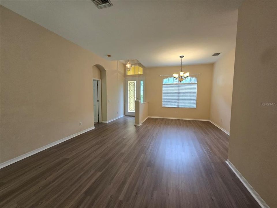 For Rent: $3,500 (4 beds, 3 baths, 2083 Square Feet)