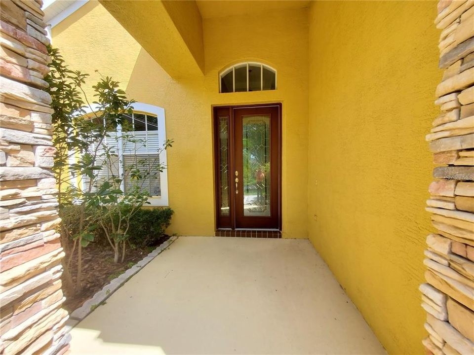 For Rent: $3,500 (4 beds, 3 baths, 2083 Square Feet)