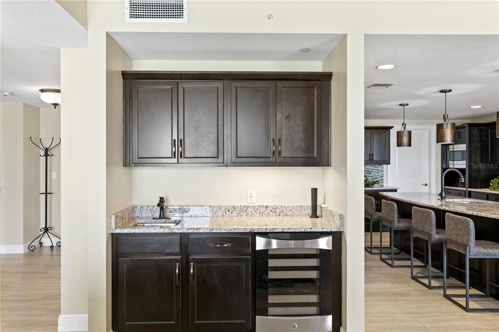 For Sale: $3,500,000 (3 beds, 3 baths, 2705 Square Feet)