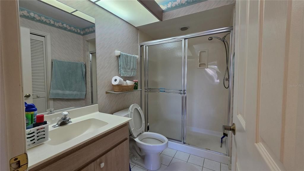На продажу: $238,000 (2 спален, 2 ванн, 1099 Квадратных фут)