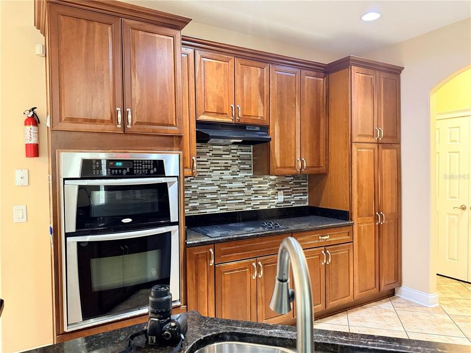 For Rent: $3,800 (5 beds, 3 baths, 2922 Square Feet)