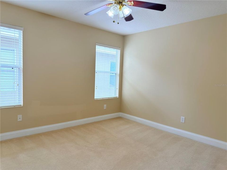 For Rent: $3,800 (5 beds, 3 baths, 2922 Square Feet)