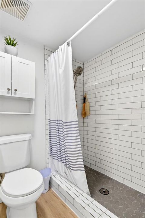 For Sale: $163,000 (2 beds, 2 baths, 947 Square Feet)