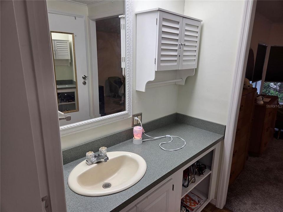 For Sale: $265,000 (3 beds, 2 baths, 1512 Square Feet)
