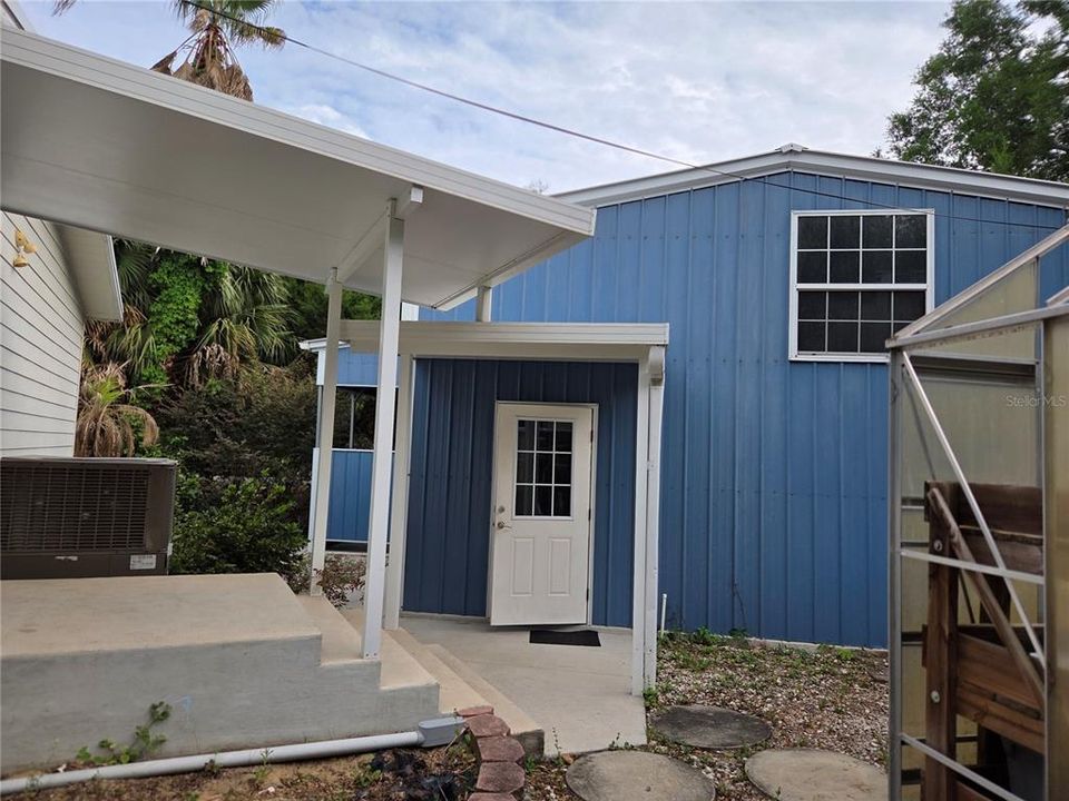 For Sale: $265,000 (3 beds, 2 baths, 1512 Square Feet)