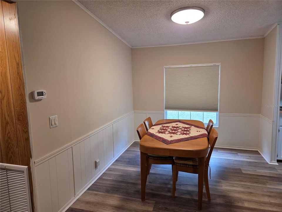 For Sale: $265,000 (3 beds, 2 baths, 1512 Square Feet)
