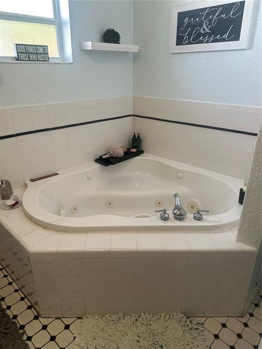 For Sale: $729,000 (0 beds, 0 baths, 2436 Square Feet)