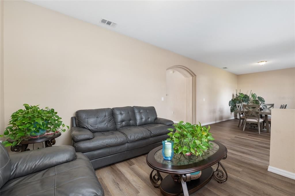 Active With Contract: $249,900 (3 beds, 2 baths, 2060 Square Feet)