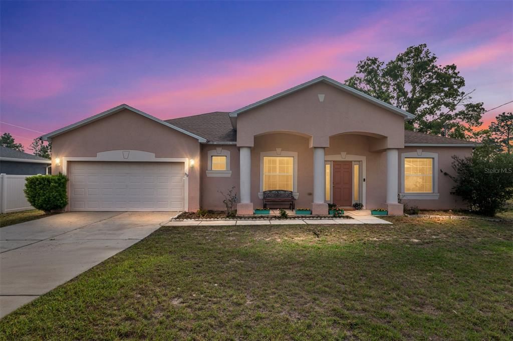 Active With Contract: $249,900 (3 beds, 2 baths, 2060 Square Feet)