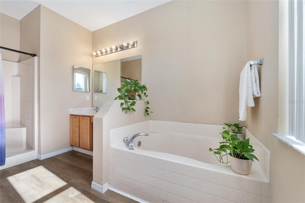 Active With Contract: $249,900 (3 beds, 2 baths, 2060 Square Feet)