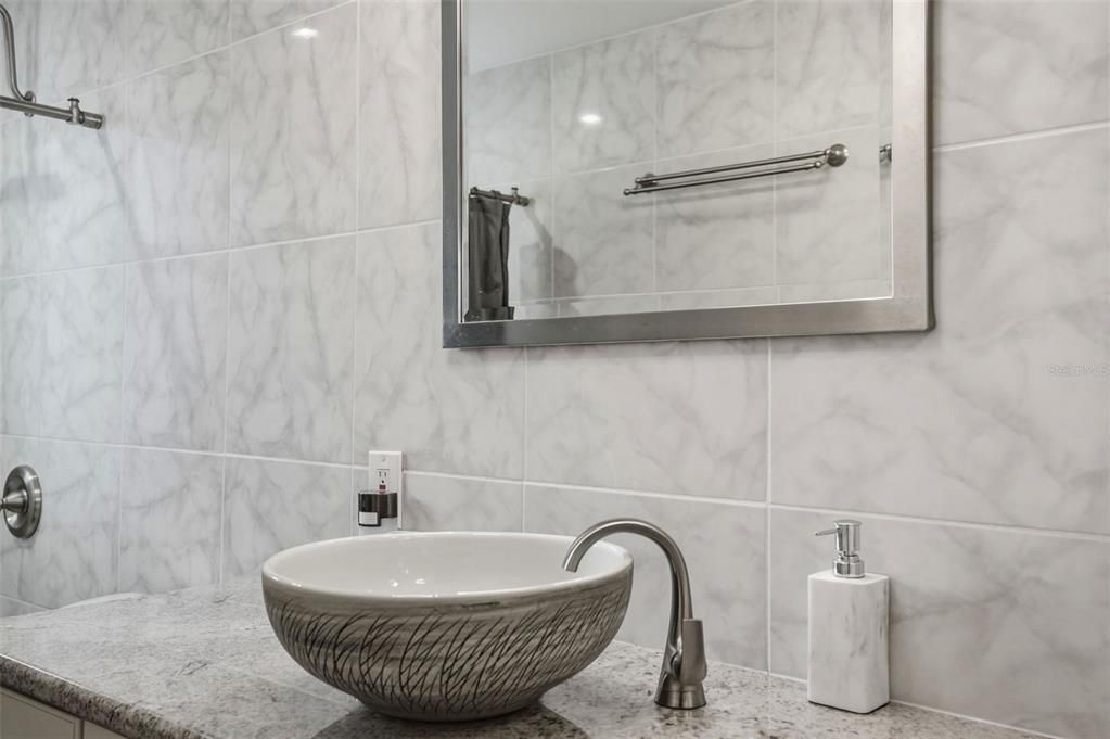 На продажу: $425,000 (2 спален, 2 ванн, 1176 Квадратных фут)