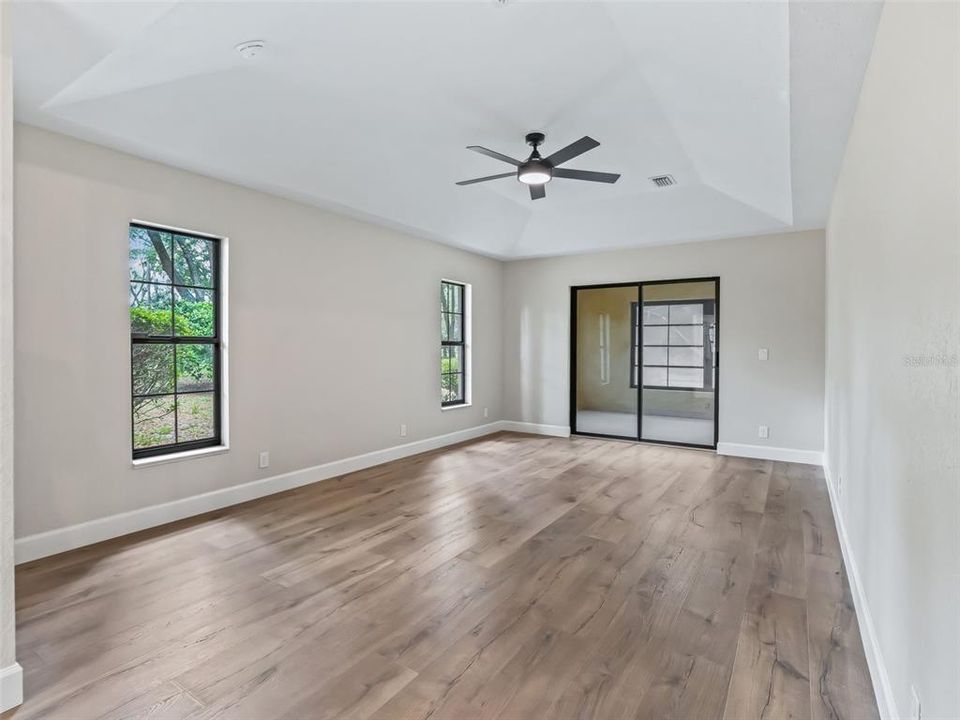 For Sale: $995,000 (3 beds, 2 baths, 2296 Square Feet)