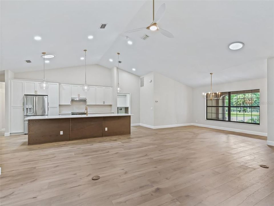 For Sale: $995,000 (3 beds, 2 baths, 2296 Square Feet)
