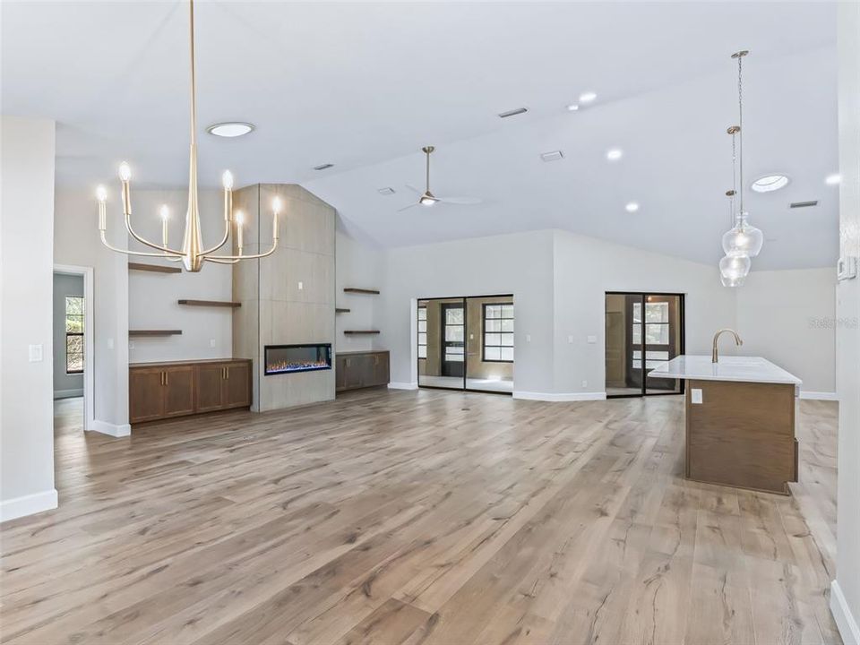 For Sale: $995,000 (3 beds, 2 baths, 2296 Square Feet)
